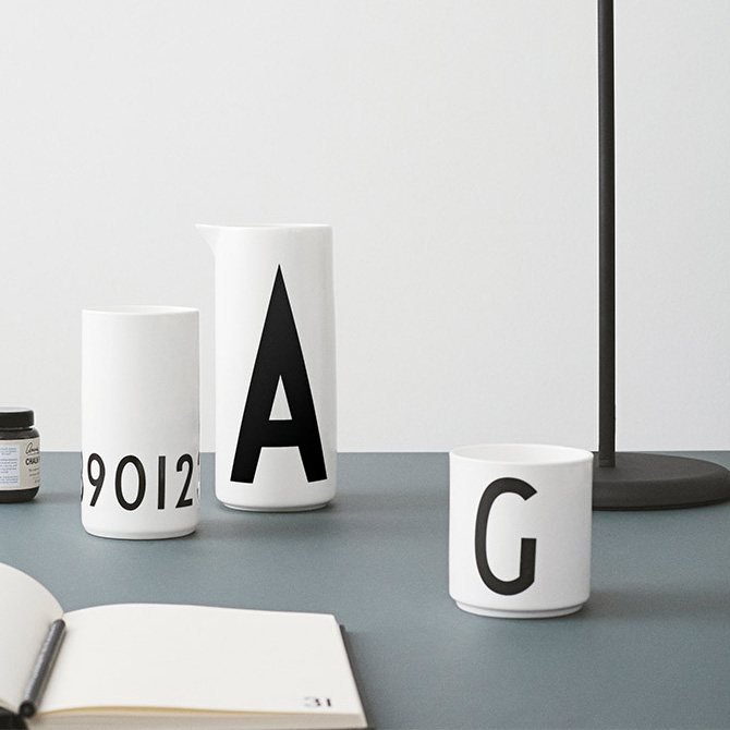 Design-Letters-Mug-Tazza-lettera-G-AJ-Vintage-ABC-Arne-Jacobsen-MoroArredamenti-rivenditore-novara-varese-lombardia-lonate-pozzolo