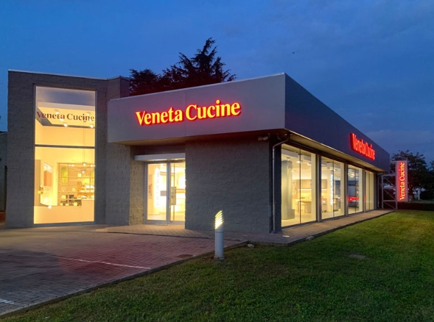 Veneta-Tradate-Sito-Moro-Arredamenti0